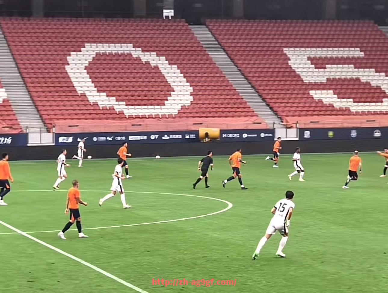 ag9游会-正版英超球衣标志位置与辨别技巧说明