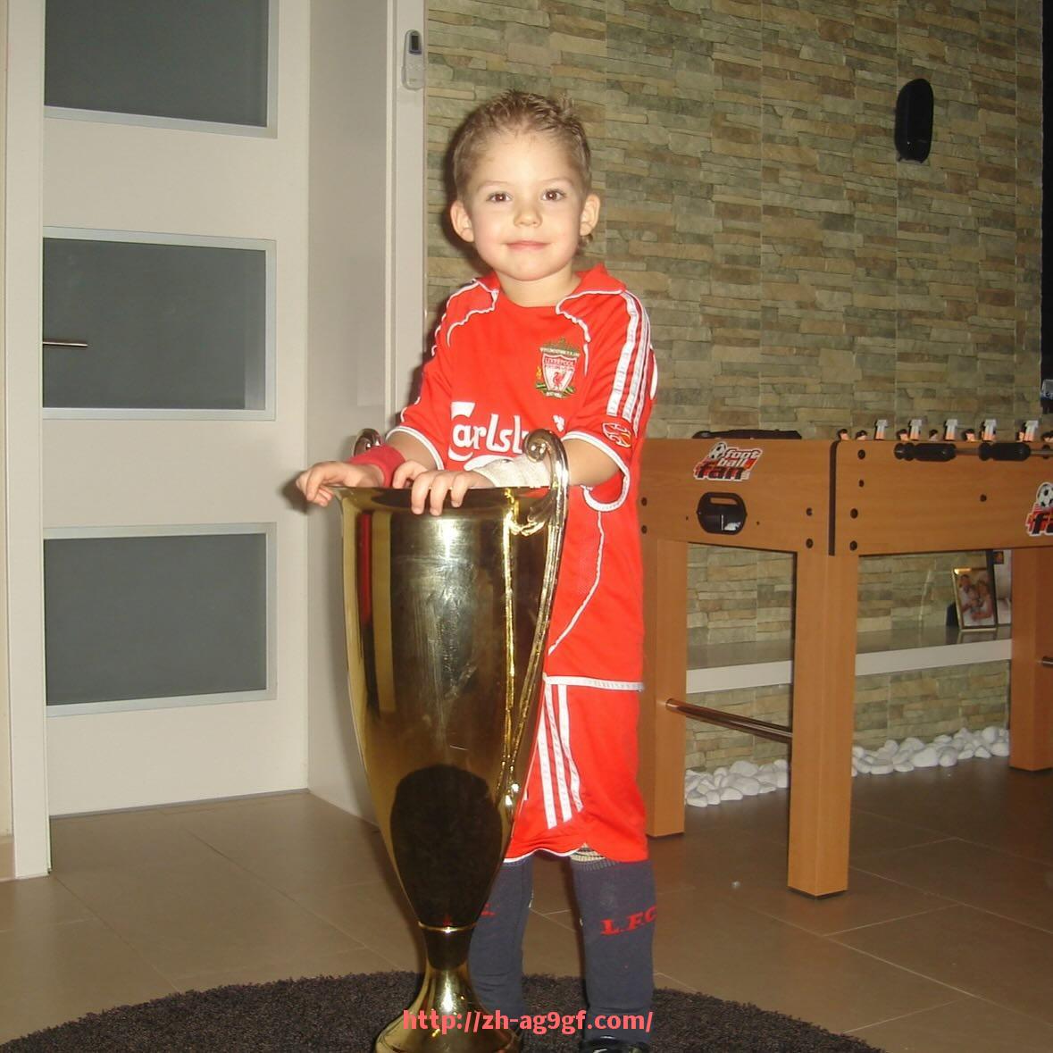 ag9游会-CBA足球王汝恒的表现